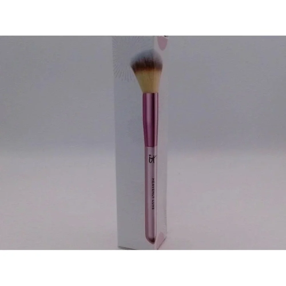 it Cosmetics - Heavenly Luxe, Foundation Brush, Limited Edition, BNIB